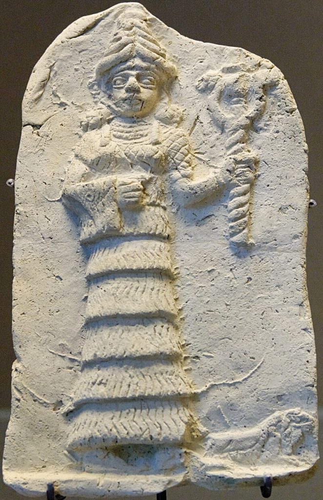 statue de la déesse ishtar au louvre